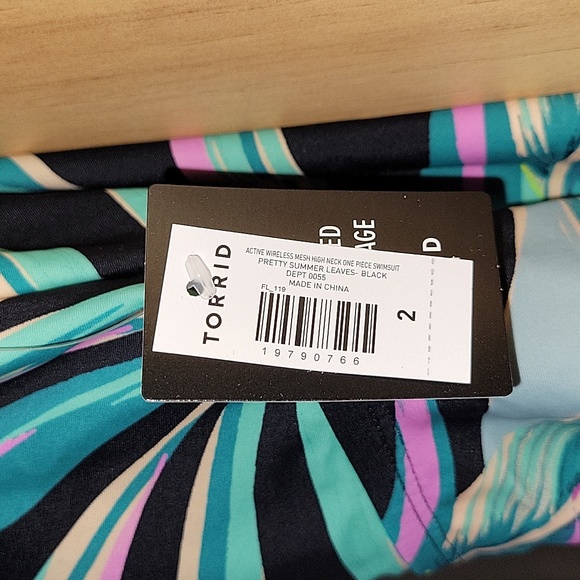 NWT | Torrid Wireless Mesh High Neck One Piece Swimsuit | Size 2 - Picture 4 of 7